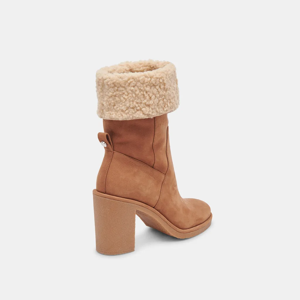 CADDIE PLUSH BOOTS PRALINE NUBUCK– Dolce Vita 6952240250946