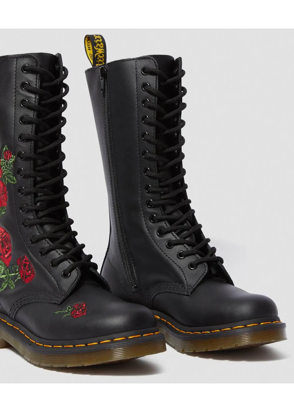 Dr. Martens 1914 Vonda Boots Black