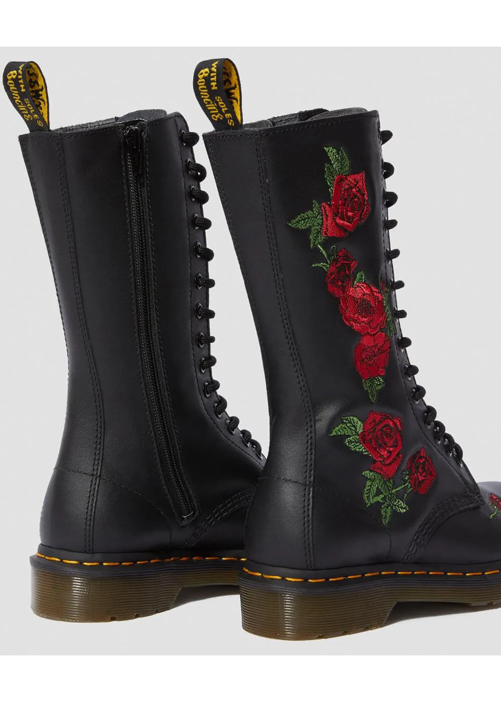 Dr. Martens 1914 Vonda Boots Black