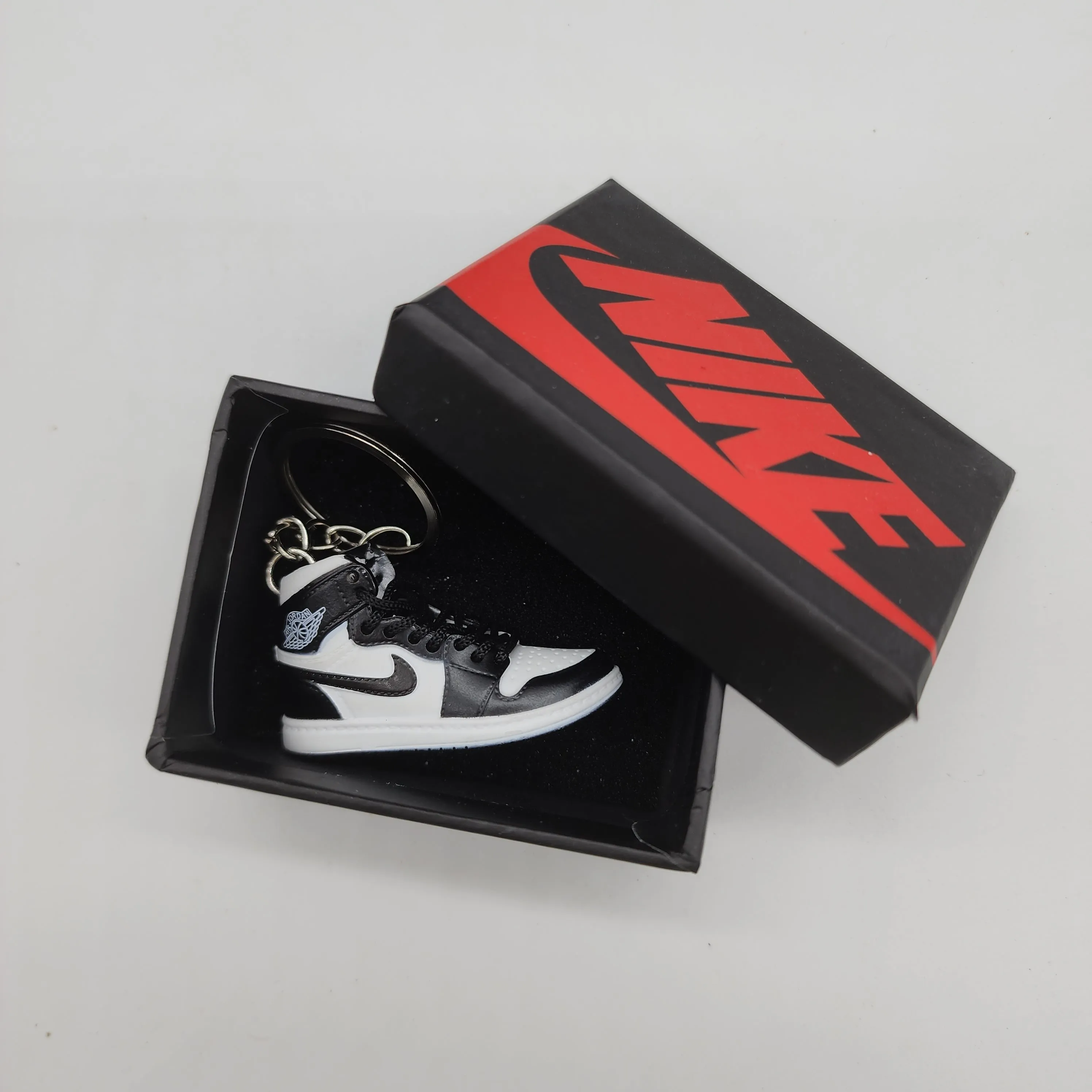 Mini Sneaker Keyring- AJ1 (Black/ White)