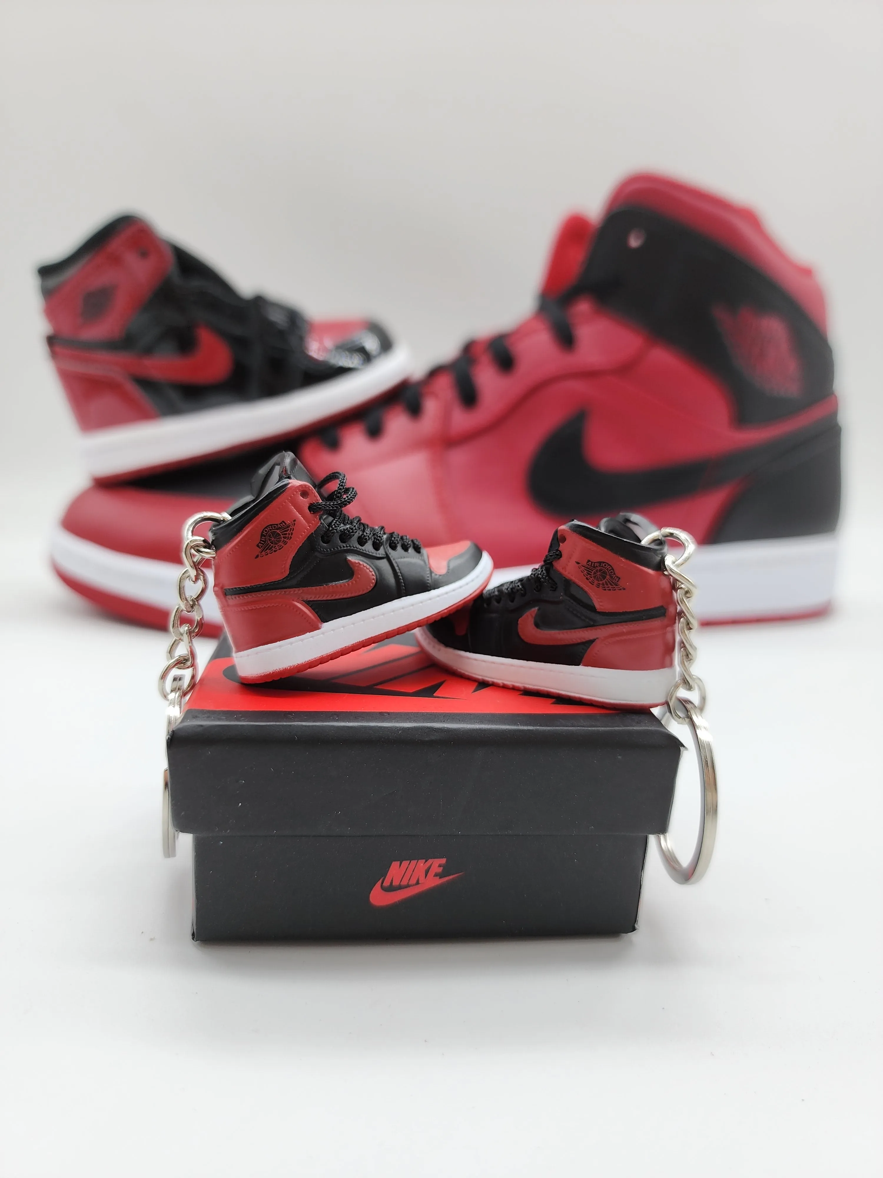 Mini Sneaker Keyring- AJ1 (Red/Black)